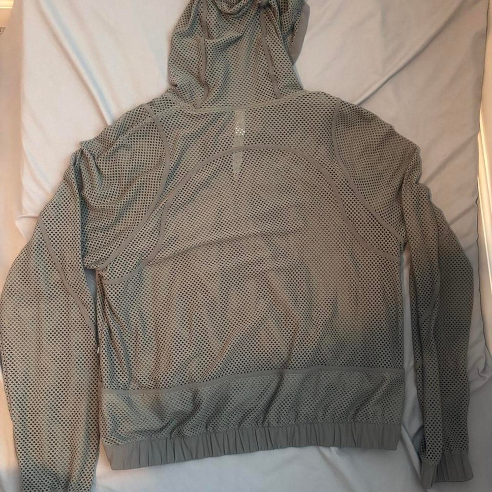 Lululemon jacket - Picture 3 of 4